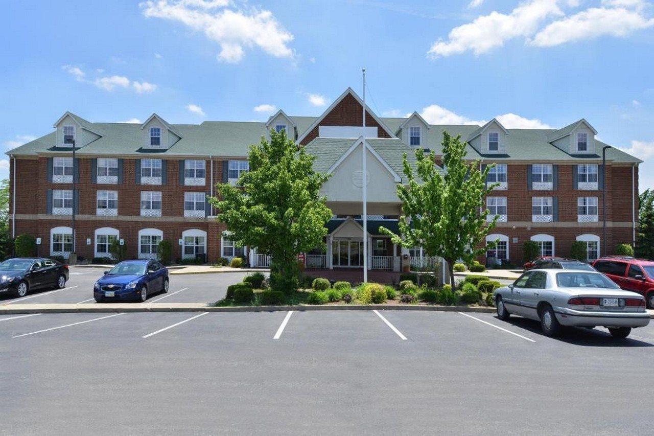 Blisspoint Inn & Suites Marion Exteriör bild