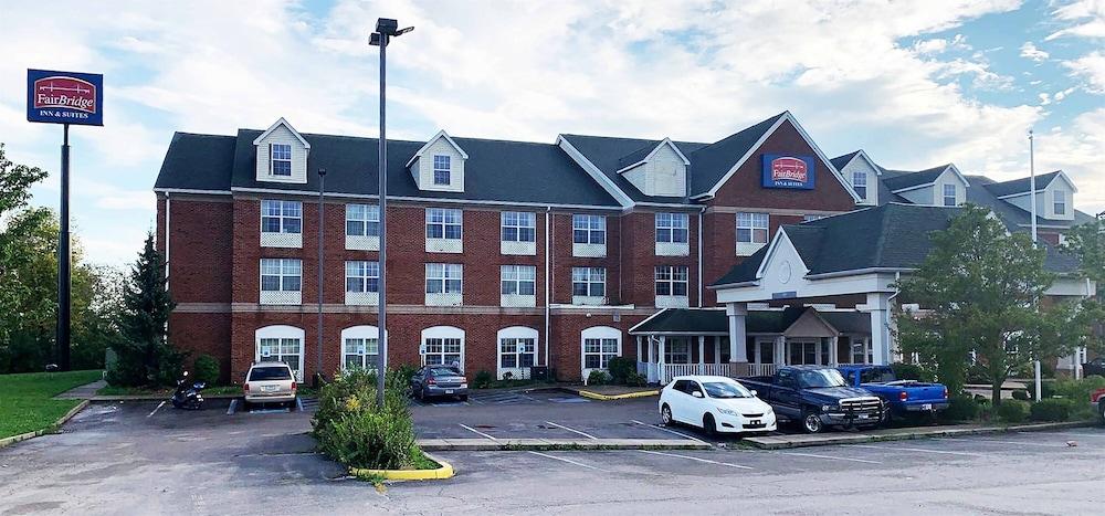 Blisspoint Inn & Suites Marion Exteriör bild