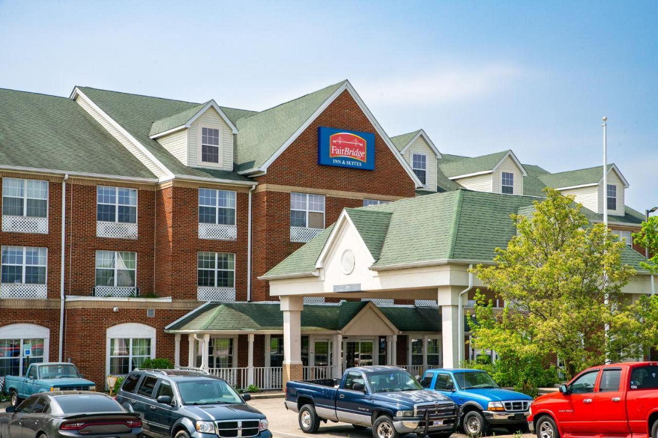 Blisspoint Inn & Suites Marion Exteriör bild